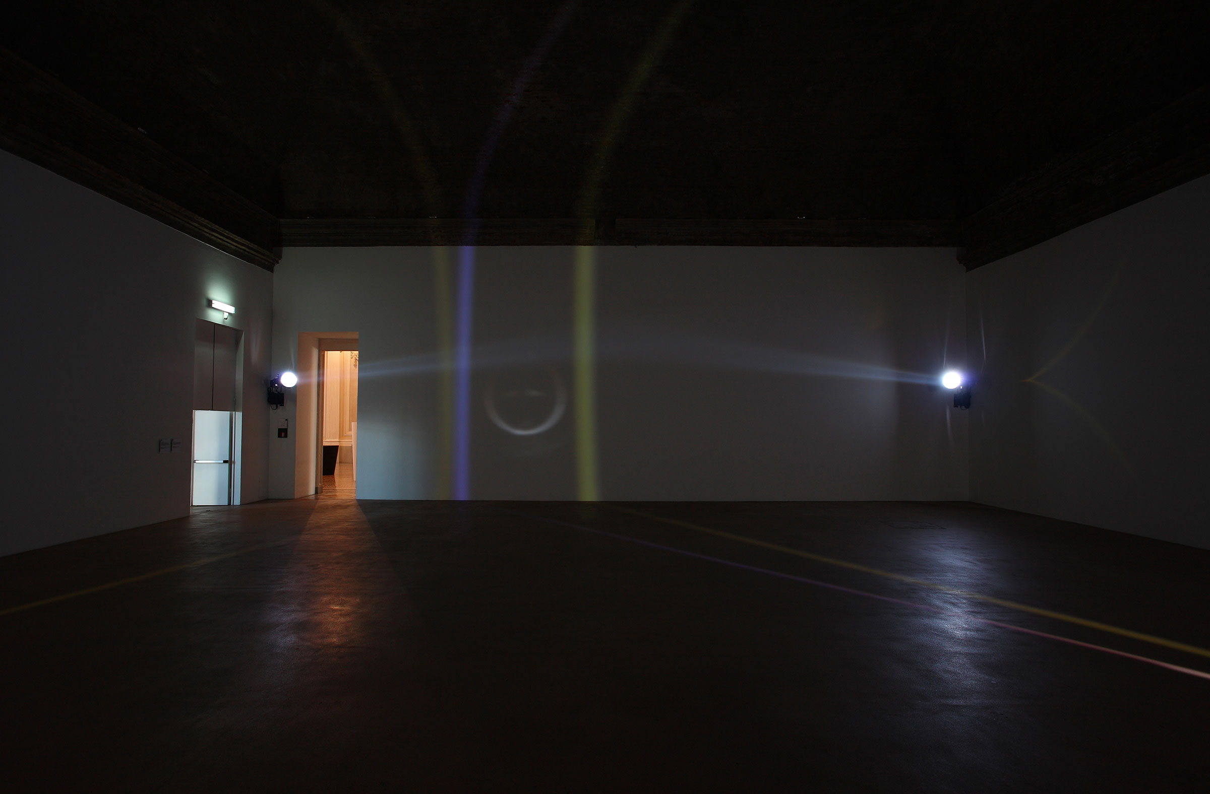 Olafur Eliasson, The sun has no money, 2008